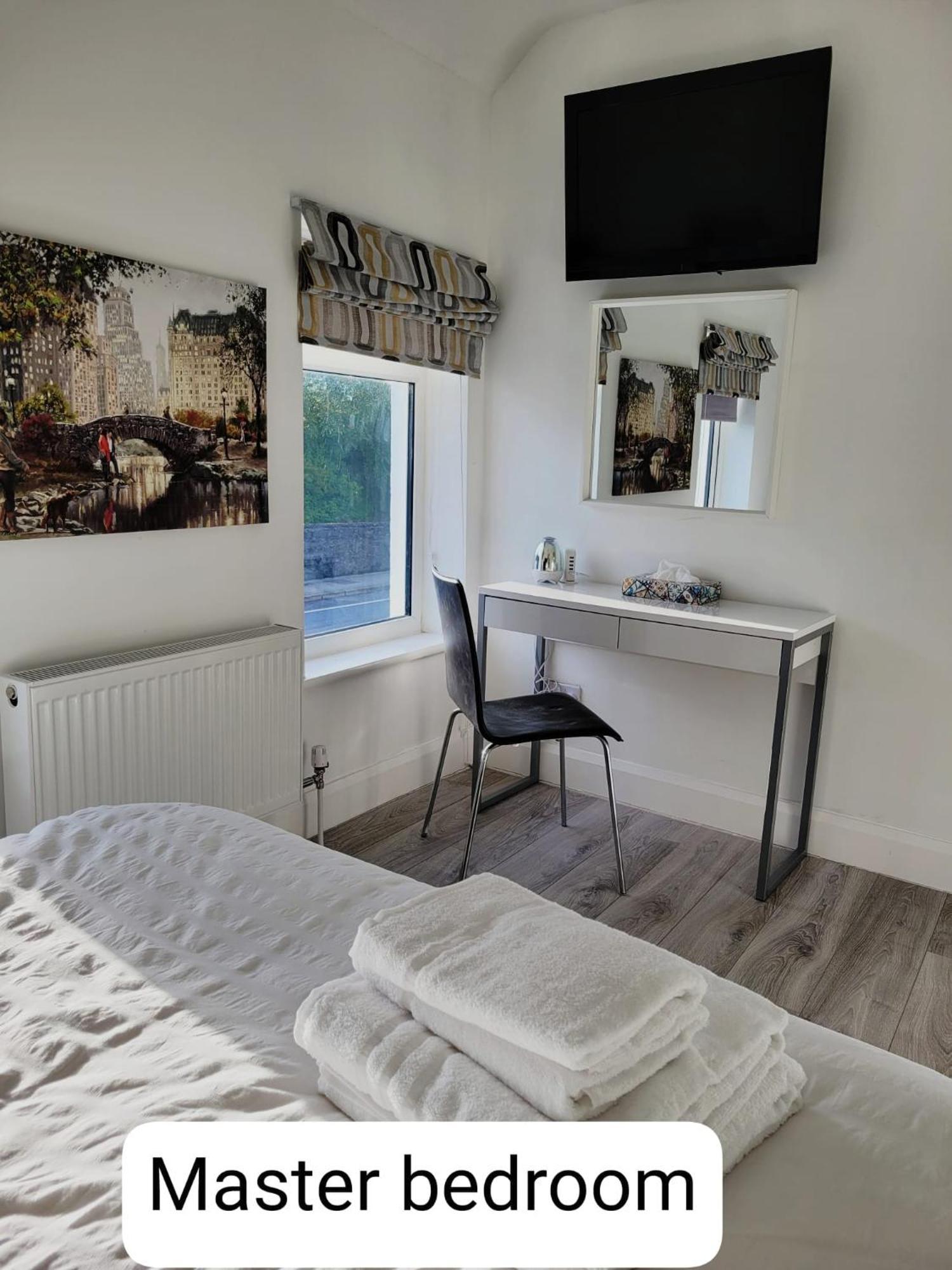 Station House Villa Ballina  Eksteriør bilde